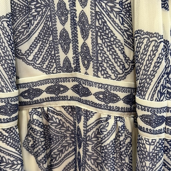 Vince Camuto Halter Style Pattern Maxi Blue and Ivory Dress any Occasion sz.6 - Picture 6 of 13